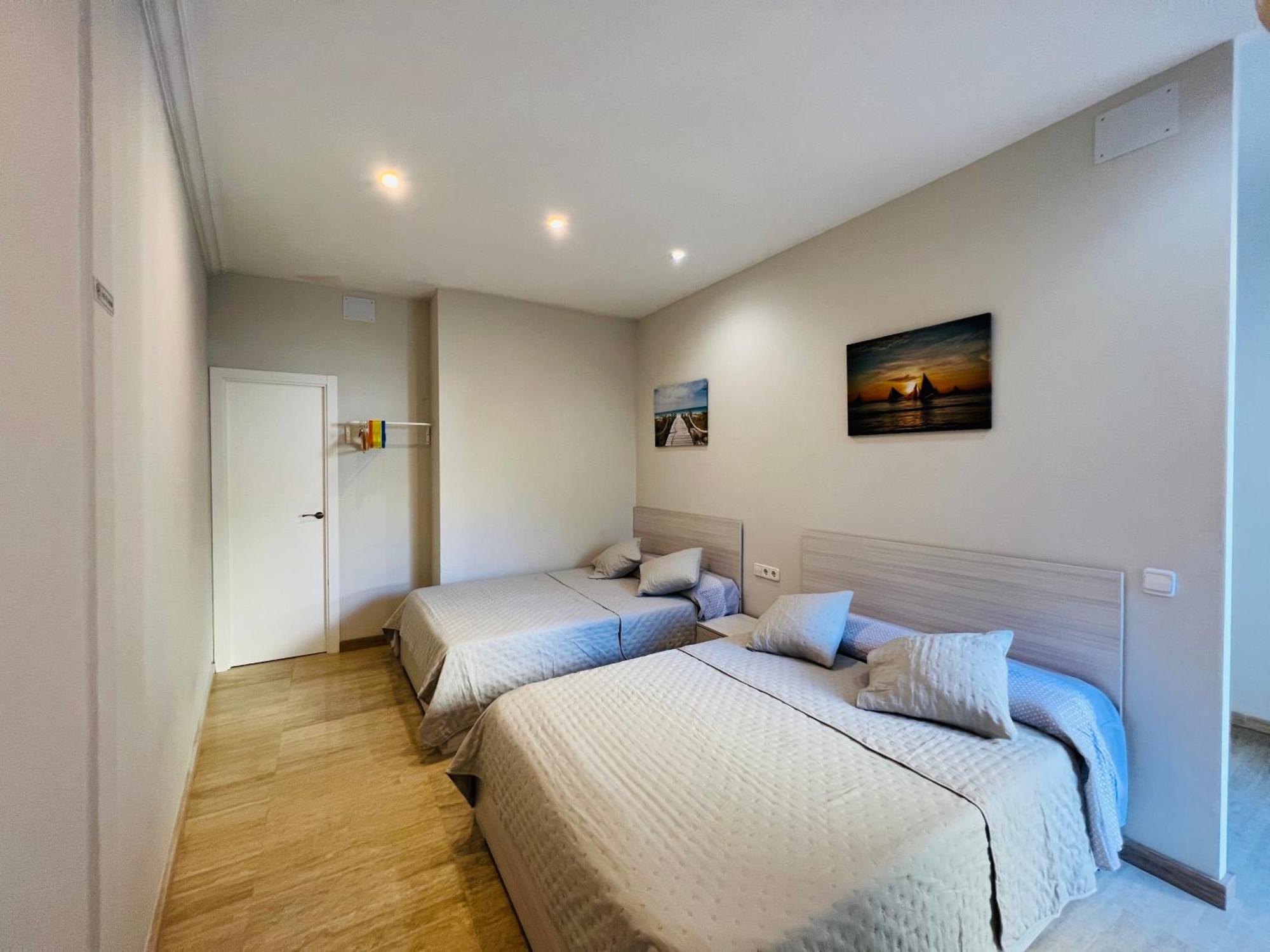 Apartamentos Playa Badalona Eksteriør bilde