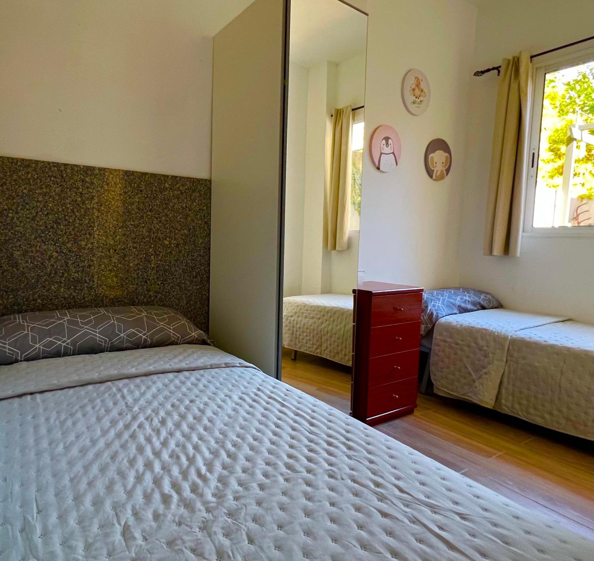Apartamentos Playa Badalona Eksteriør bilde